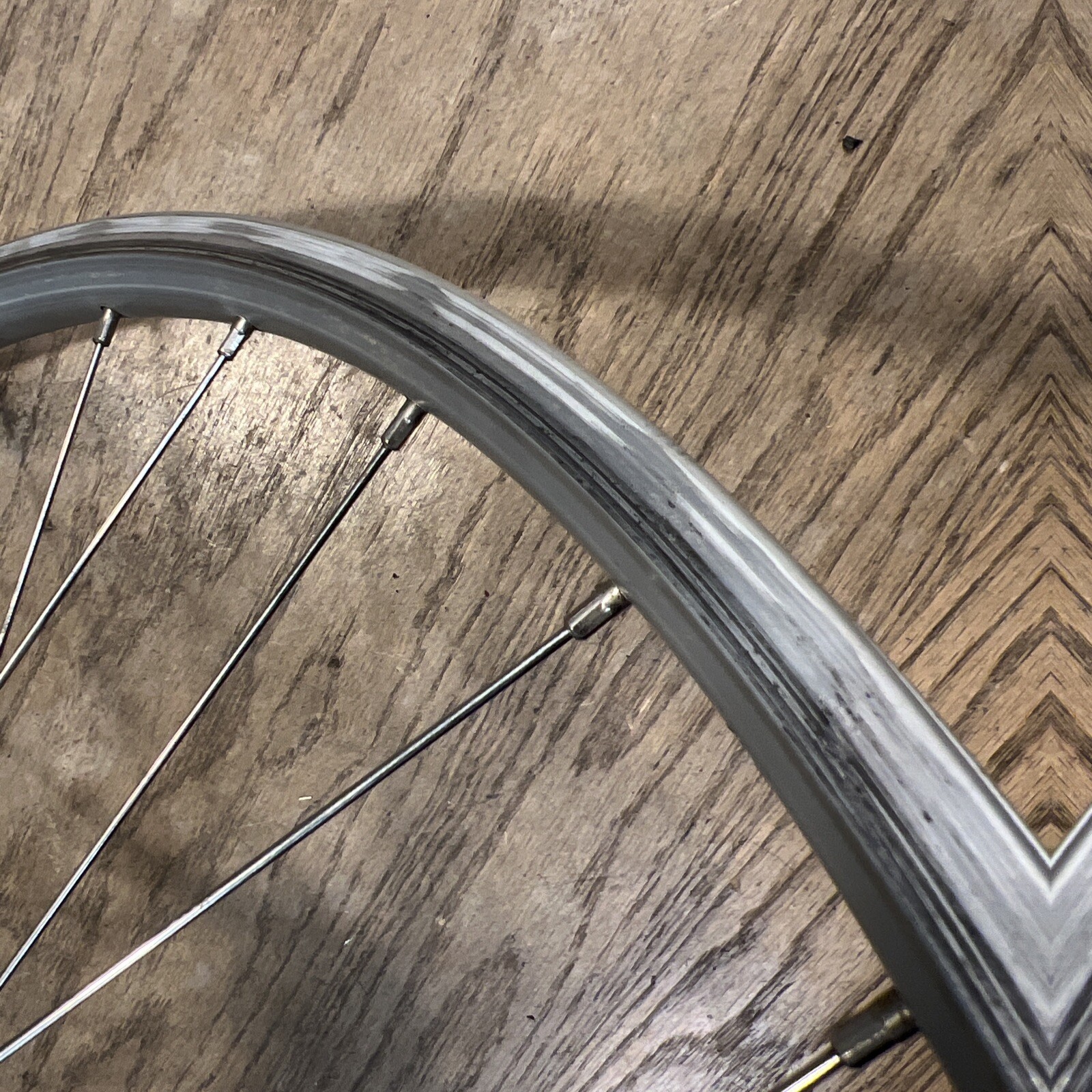 26 rear mountain bike wheel disc compatible