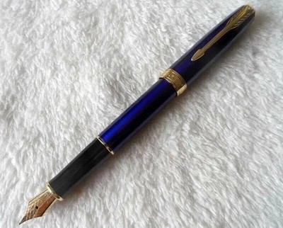 Good Blue/Gold Clip Parker Sonnet Series Fine (F) Nib Fountain Pen No Box