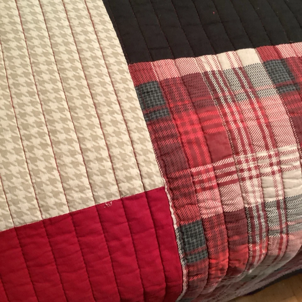 Woolrich Quilt King Red Patchwork Lodge Buffalo Plaid Rustic Cabin 108" x 92" - Image 3 of 4