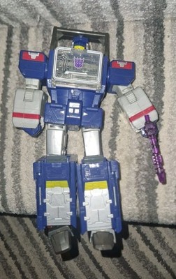 Transformers Generations Titans Return Leader Class SOUNDWAVE Soundblast