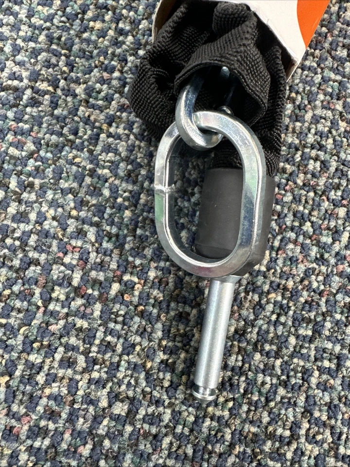 NEW AXA ULC 130 Plug-in Chain Bicycle Lock 130cm - Image 2 of 4