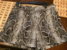 90s 00s Style Animal Print Hot Pants Sz 6 Michael Kors Stretch Cotton Shorts