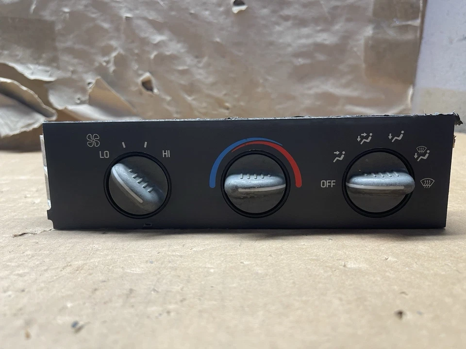 Chevrolet Express 1500 2001-2007 control de clima de aire acondicionado #C87 Foto 4 de 4