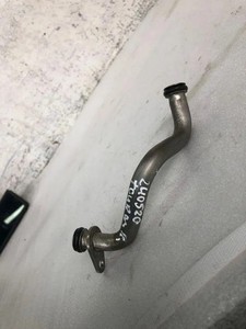 VW TOURAN 5T1 Turbinenschmierrohr 04e145735c 1.40 Petrol 2016 32126927