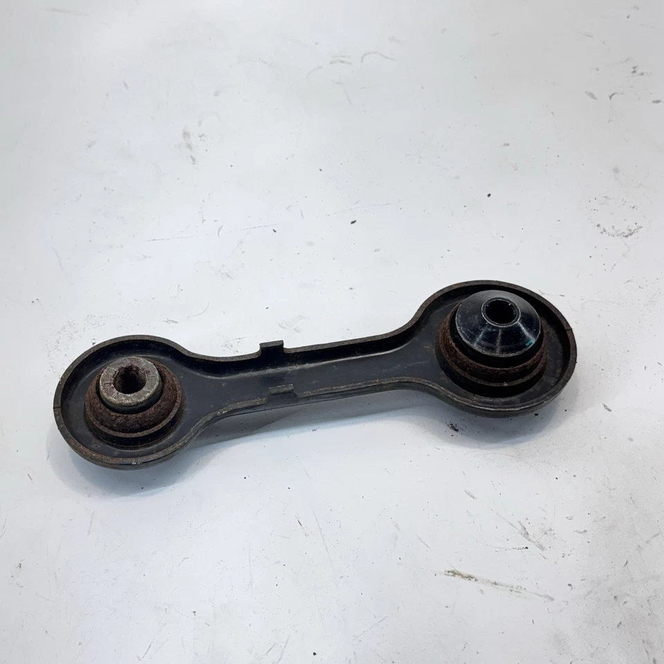 Ford Edge 2015-2024 AWD suspensión trasera derecha lado izquierdo brazo de control inferior OEM Foto 2 de 4