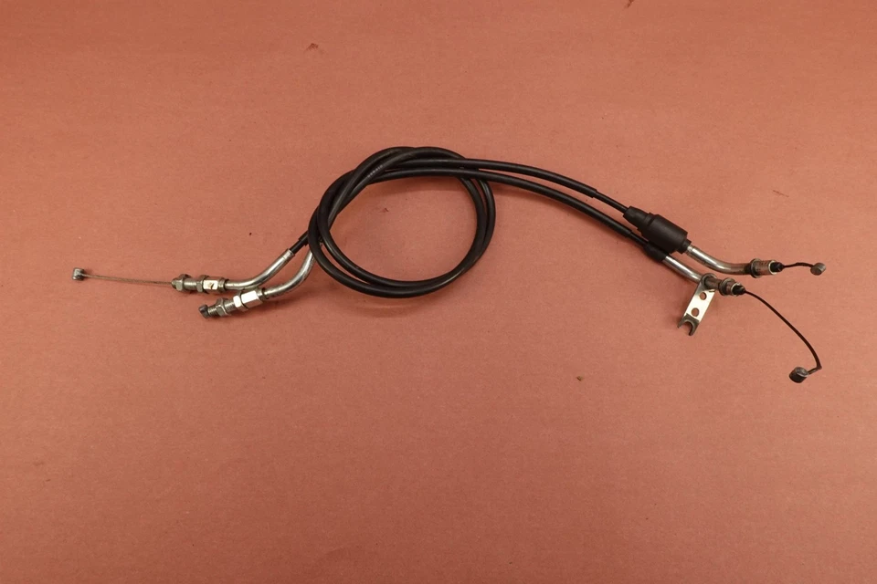 Líneas de cables obturadores del acelerador Suzuki GSXR600 2008-2010 Foto 4 de 4