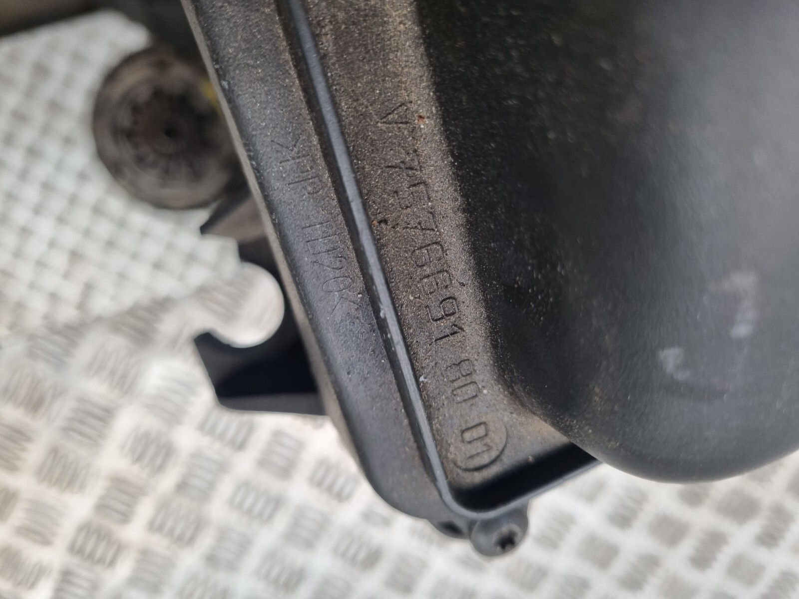 PEUGEOT 207CC AIR FILTER HOUSING BO.6 TURBO PETROL THP 757669180  