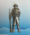 WW1 Soldier Silver Pewter Pin Badge (P)