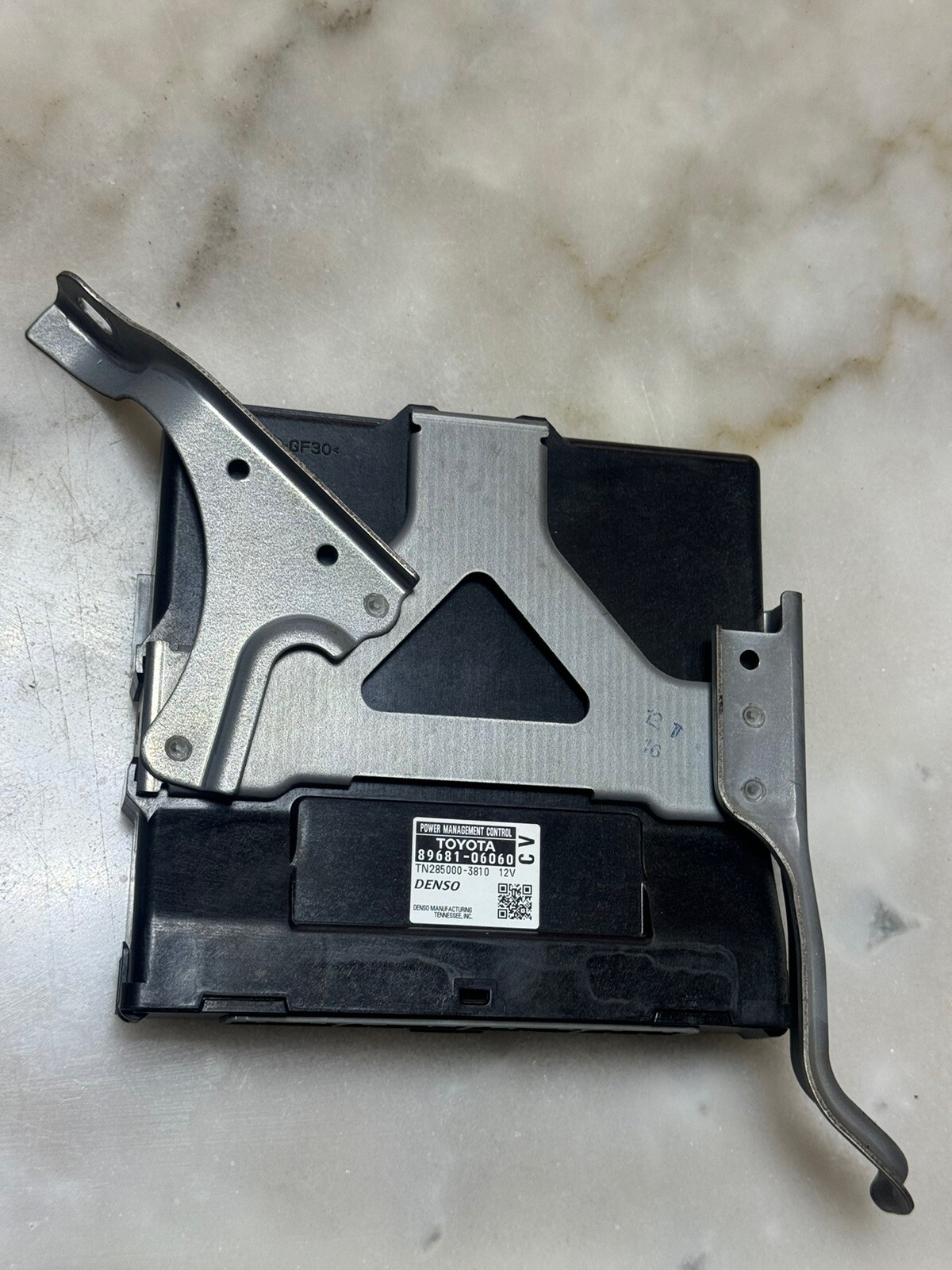 2016 Toyota Camry Hibrid Power Supply Control Module OEM Part 