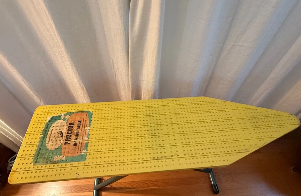 Vintage Metal Proctor Silex Model 60559 Ironing Board Full Size Yellow & Blue - Image 2 of 4