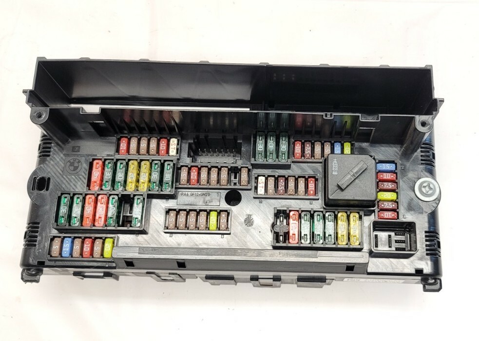ハッピー　20BOX 2007-2010 Chevrolet Silverado Fuse Box Junction OEM Module