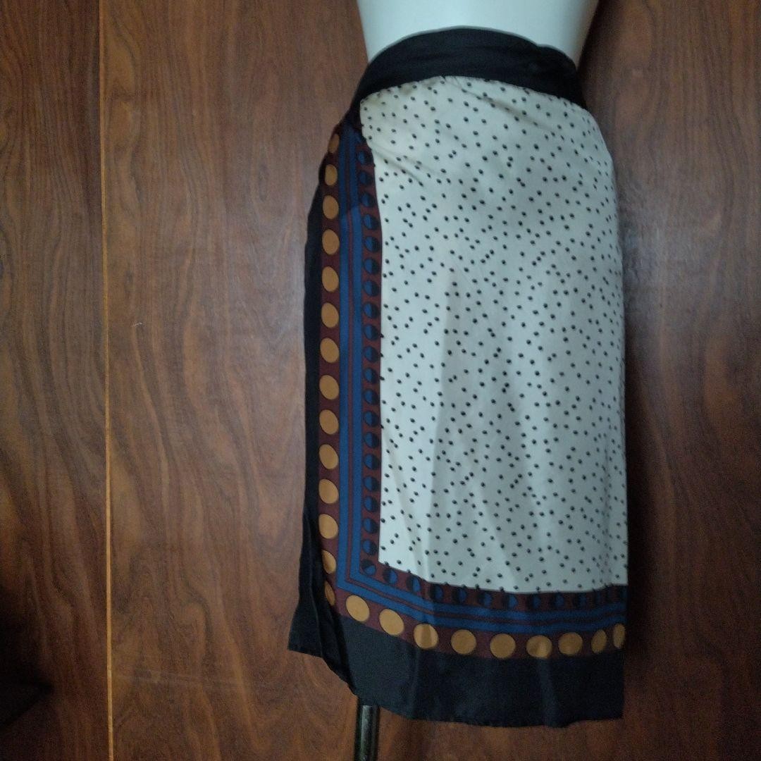 Pas de Calais Wrap Skirt 100% Silk Size 38 Scarf Print New