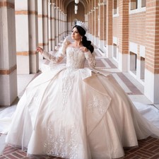 Ivory Quinnceanera Dress Ball Gown Shiny Applique Beading Bow Corset Sweet 16 