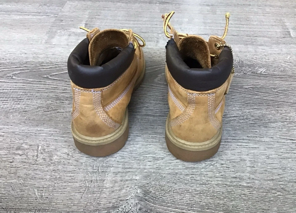 Timberland 12709 6” Talla 3 Trigo Nubuck Botas Impermeables con Cordones Jóvenes Niños EE. UU. Foto 3 de 4