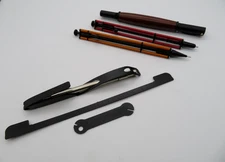 Konvolut 4  x Schreibgeräte Parafernalia Woodstock, Revolution,  Falter 2D