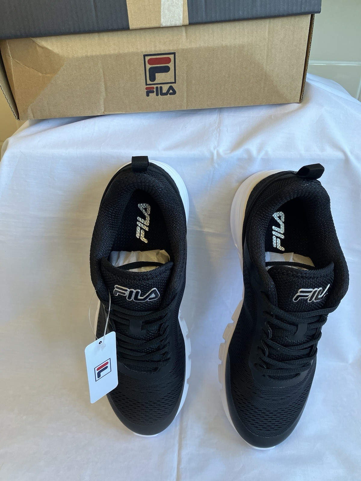 Nuevo con etiqueta Envío Gratis Klarna Damas Fila Blanco y Negro Zapatillas Deportivas