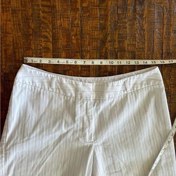 Women's Worthington White Cotton Bermuda Shorts - Size 10 - Image 2 of 4