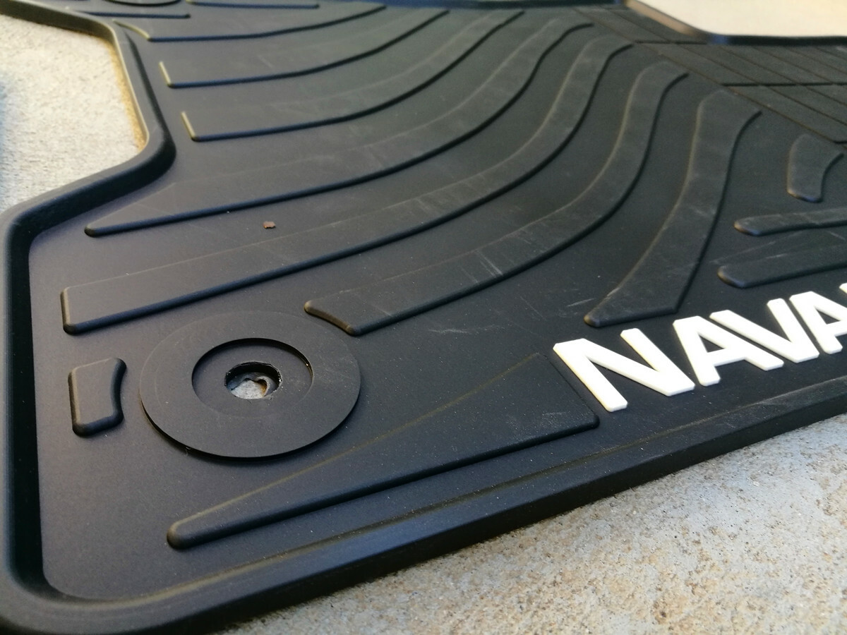 Heavy Duty Rubber Floor Mats for Nissan Navara NP300 D23 Dual Cab 2015