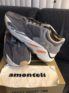 adidas yeezy boost 700 magnet