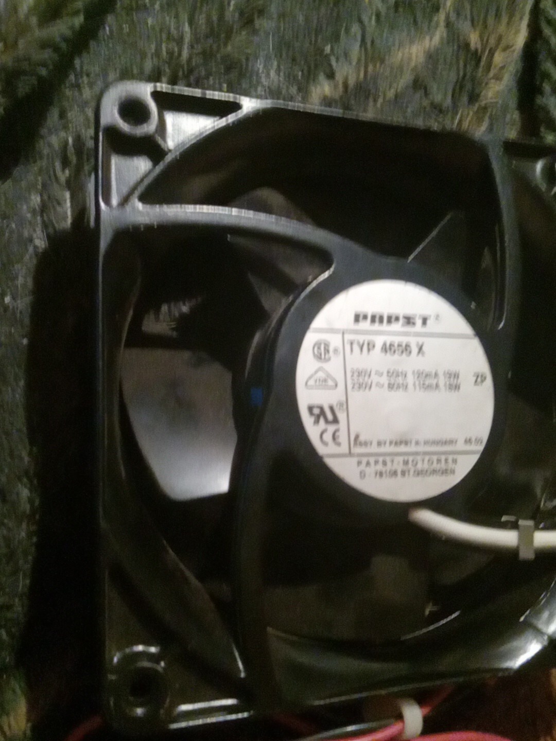 Picture 4 of 5
