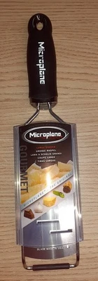 Microplane Küchenhelfer Gourmet Serie Große Raspel Reibe Schwar