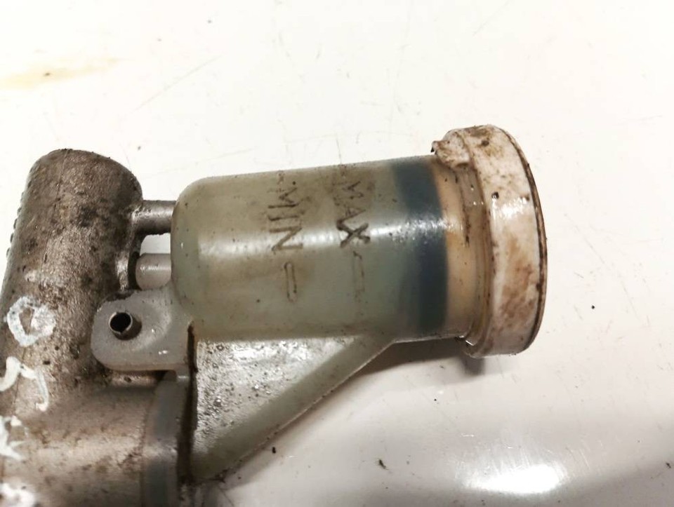 Mitsubishi Colt 1996 Brake Master Cylinder Reservoir used, Genuine ...