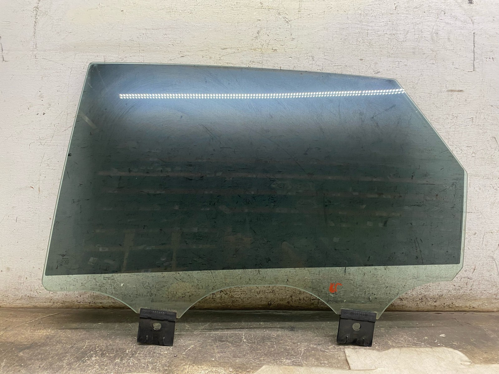 2016-2020 BENTLEY BENTAYGA OEM LH LEFT REAR DOOR GLASS WINDOW