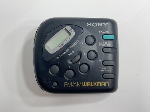Vintage Sony Model SRF-M32 FM/AM Walkman Radio With Belt Clip