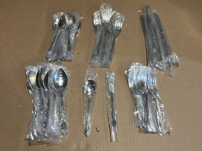 44 Pc Imperial Stainless Flatware Set Floral Pattern Spoons Forks Knives  Descri
