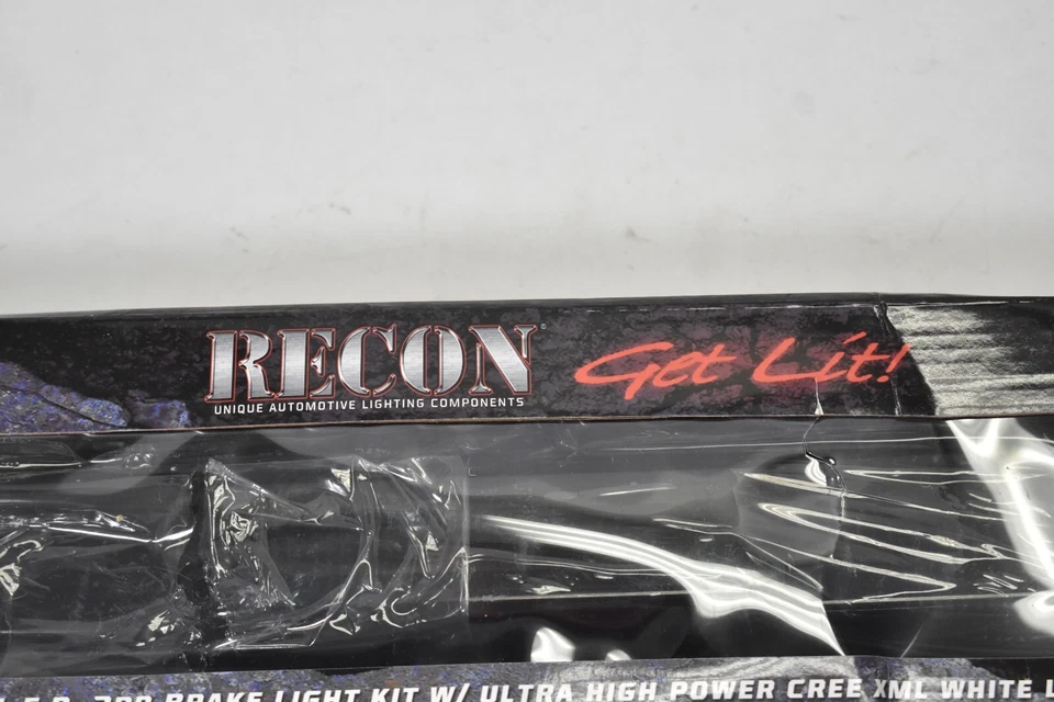 Tercera luz de freno Recon ahumada 264129BK para Ford F-150 F-250 F-350 Super Duty Foto 2 de 4