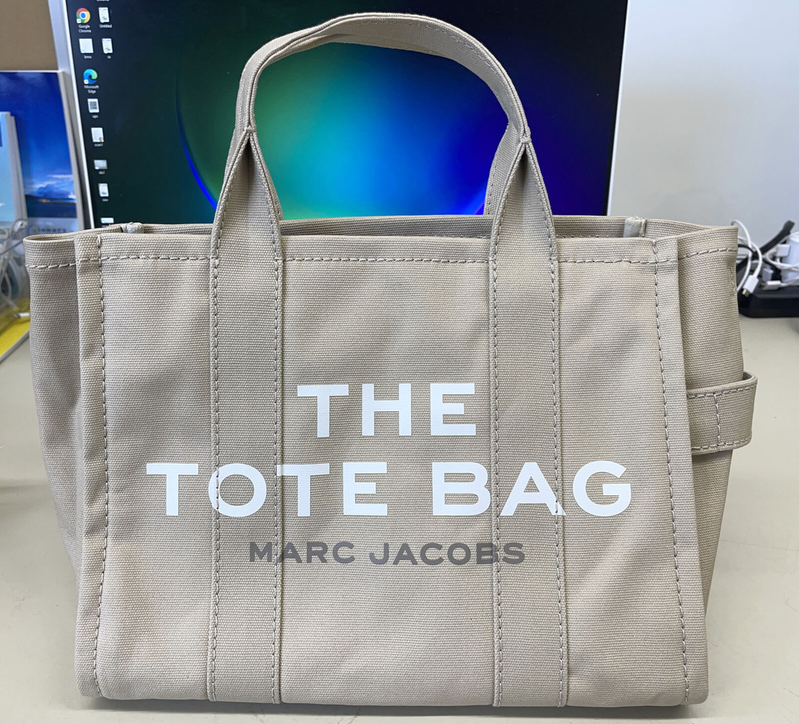 Marc+Jacobs+The+Small+Traveler+Tote+Eco+Fabric+Logo+Beige+White+M0016161  for sale online