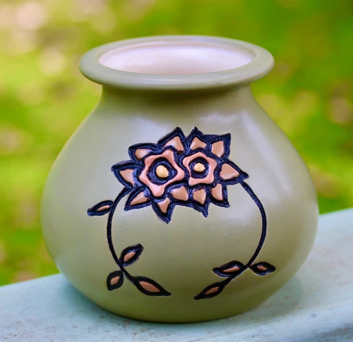 Haeger Pottery Vase 2000 Matte Green Raised Floral Design USA Art Pottery 5.5”