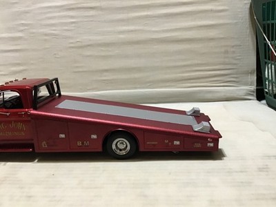 MAZMANIAN BIG JOHN DODGE 1970 D-300 RAMP TRUCK CAR HAULER 1/18