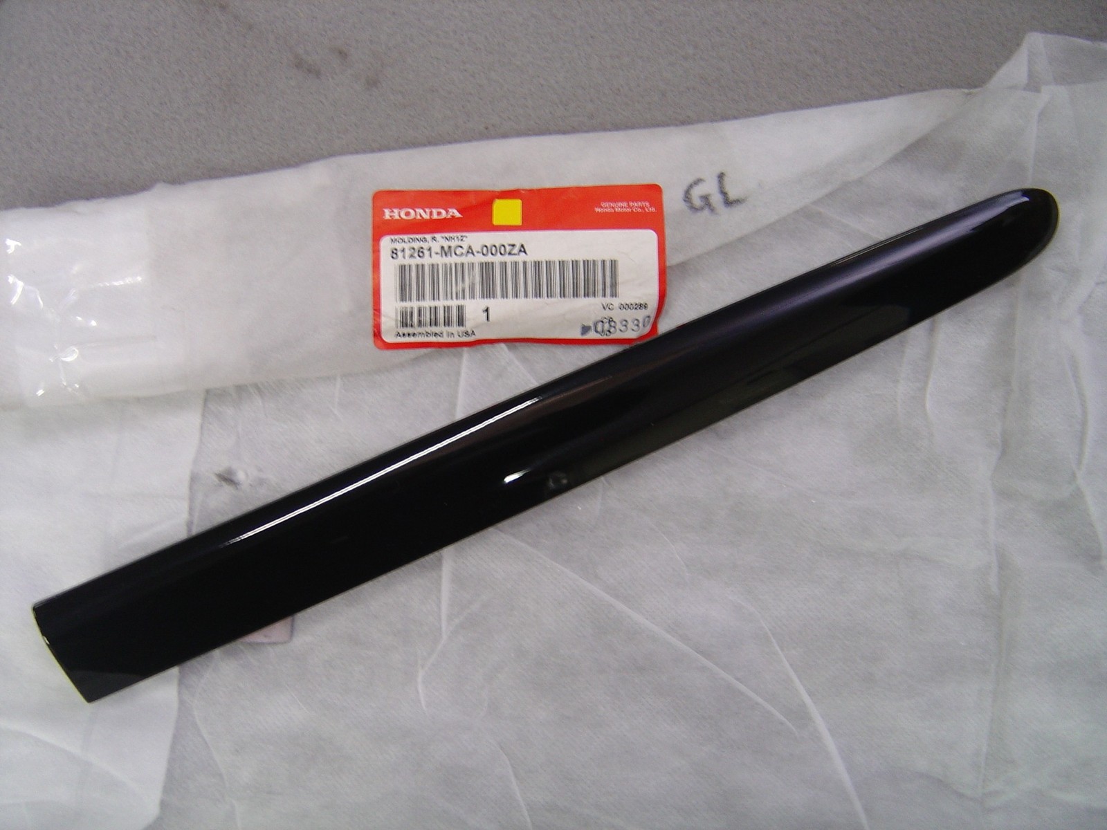 Moulure de sacoche droite GL1800A 2010 pour reparer et renover le carenage lateral