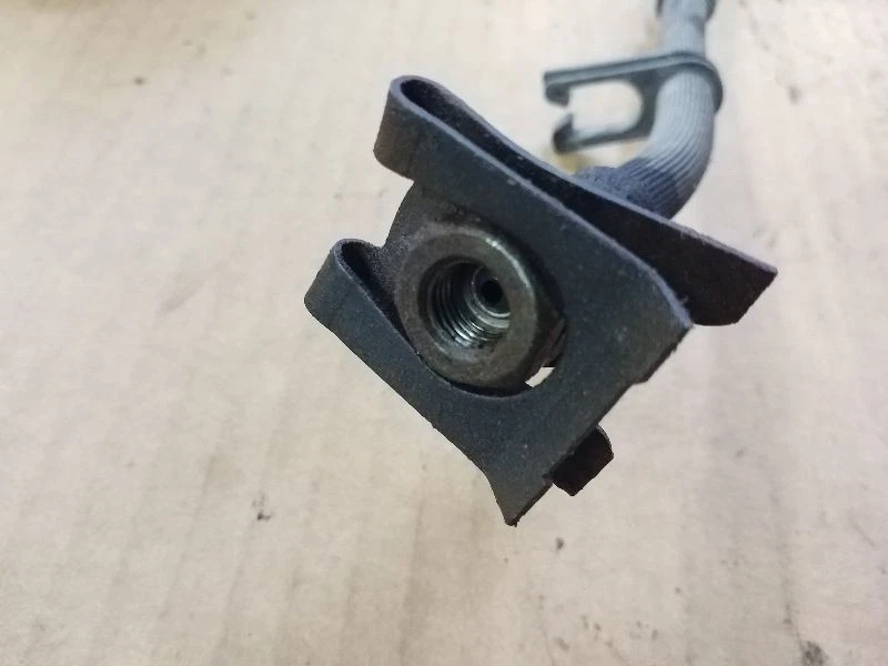 MANGUERA HIDRÁULICA FRENO DELANTERO IZQUIERDO 2X2 | SE ADAPTA 00 01 02 03 04 05 FORD EXCURSION Foto 2 de 4