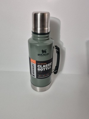 NEW Green Stanley 1.9L Double XL Insulated Bottle Thermos 64oz Vacuum 2 QT