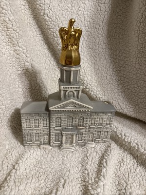 Erza Brooks New Hampshire State House 1819 -1969 Decantur with cork and label.