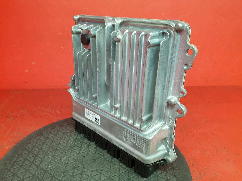 BMW X5 G05 2019 ENGINE MANAGEMENT MODULE CONTROL ECU 3.0L DIESEL 13618598153 - Image 3 of 4