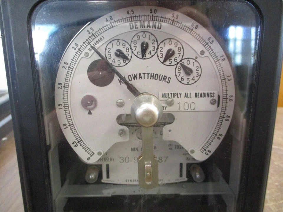 GE Type DSM-53 Kilowatthour Meter 701X28G33 480V 3W 3Ph 60Hz Used - Image 3 of 4