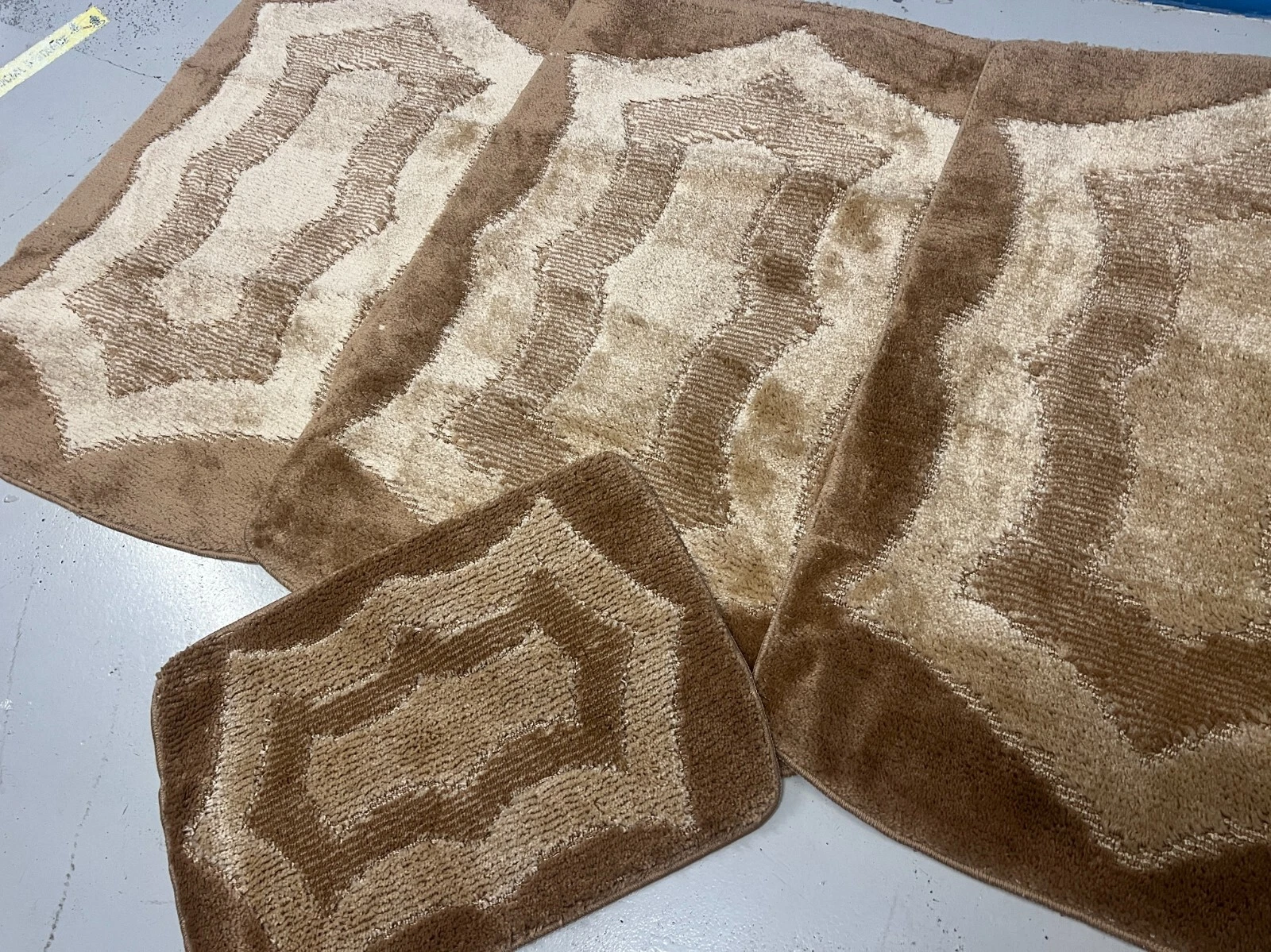 XROMANY GYPSY WASHABLES SET OF REGULAR SIZE THICK MATS-RUGS NON SLIP BROWN BEIGE