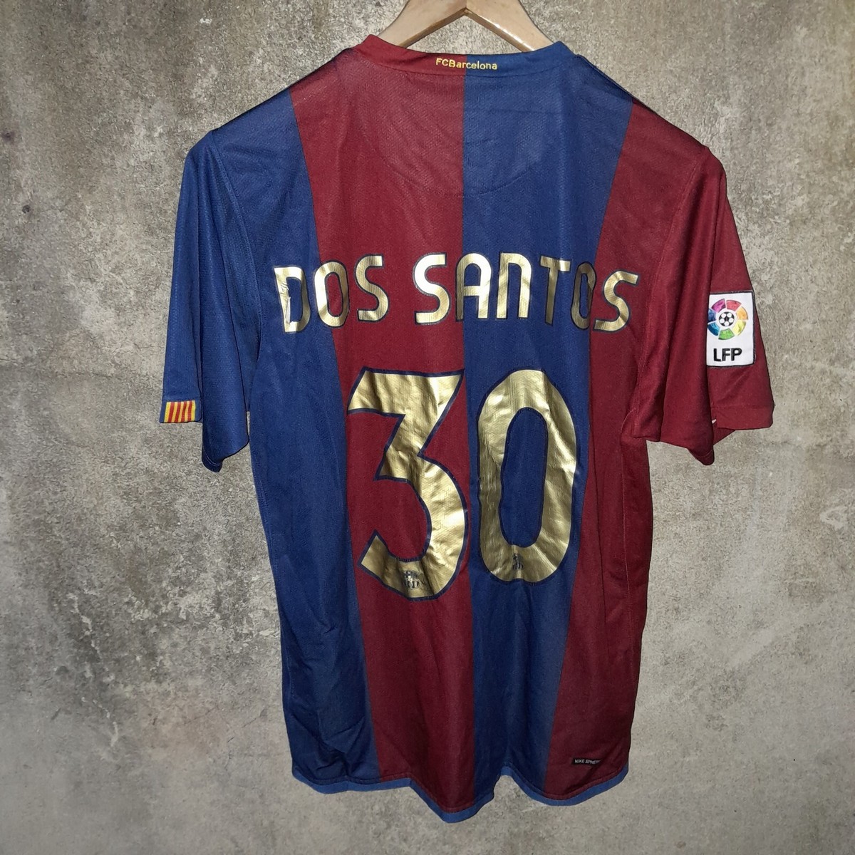 Barcelona 2006-07 home football shirt / jersey. Large mens