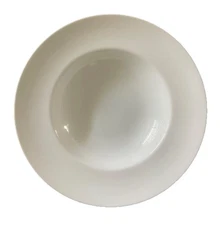 Williams Sonoma Brasserie White Porcelain Rimmed Pasta Soup Bowl(s)  11" D Japan