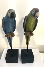 Tii Collections Holiday PARROT Figurines Set of 2 Folk Art Resin Christmas D6046