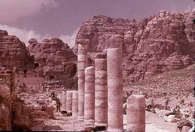 Kleinbild-Dia · Petra - Die rosarote Stadt · Stadtzentrum