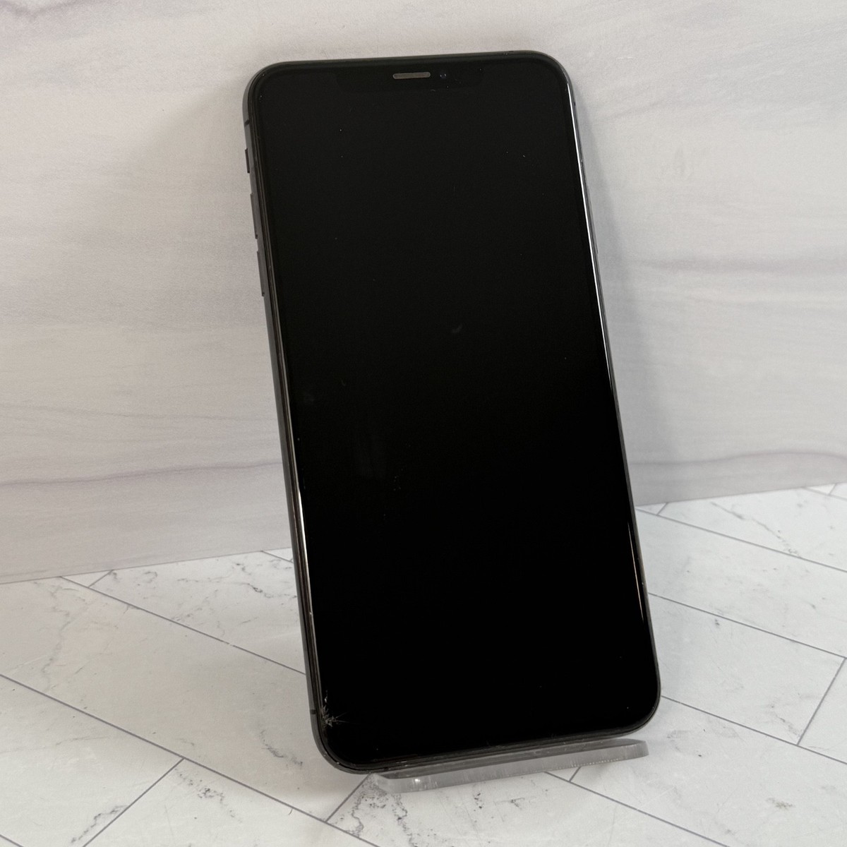 Cracked Screen + Back Apple iPhone XS Max 64 GB Space Gray A1921