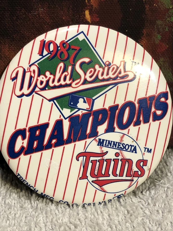 Vintage Trench MFG. MLB Minnesota Twins 1987 World Champions pin 3" - Image 2 of 3