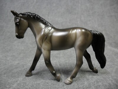 Breyer * Trotting Warmblood * 6058 Deluxe Collection Stablemate Model Horse