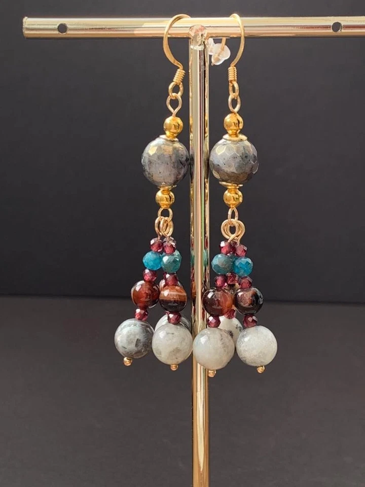 Par de Pendientes Araña Otoño Invierno con Granate, Apatita, Amazonita Foto 3 de 4