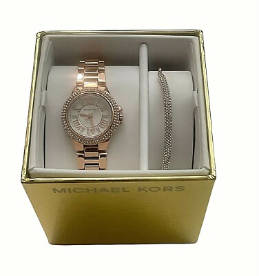 NWT Michael Kors Women display picture 3