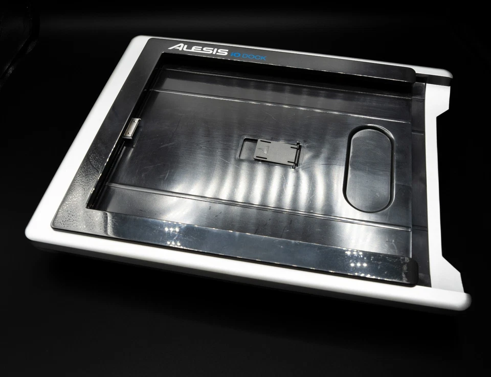 Alesis IO Dock per iPad - Immagine 2 di 4